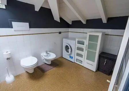 N8 - Elegante Mansarda Vicino Al Centro 아파트